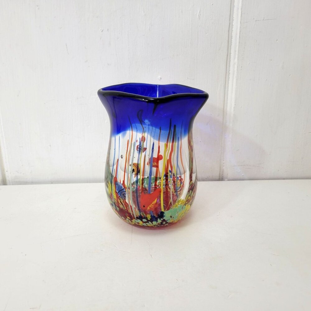 Art Glass Fish Vase - Picture 8 of 9